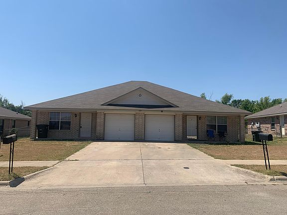 2nd image of 309 Janelle Dr APT A