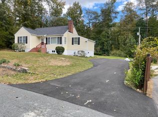 19250 Mockingbird Heights Rd, Triangle, VA 22172