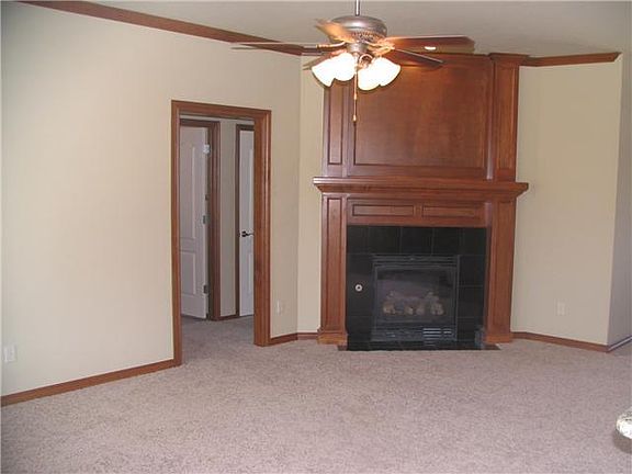 4th image of 3517 Sagebrush Pl