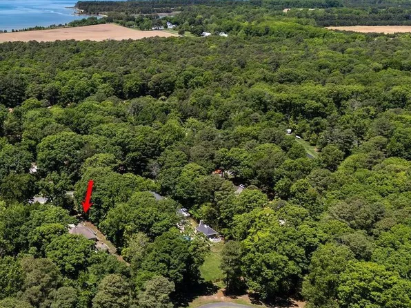 14 Fairway Is, Grasonville, MD 21638