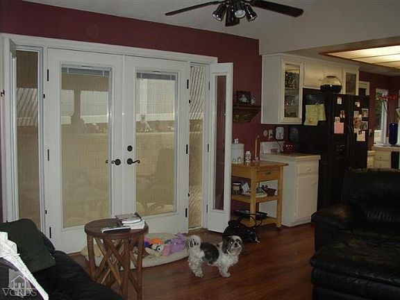 5th image of 428 Amador Ave