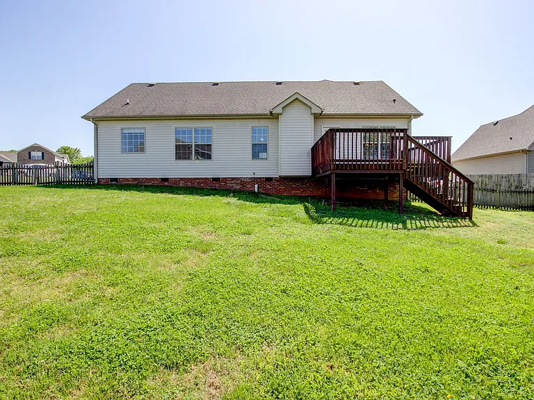 1384 Borrowdale Dr — Photo 16