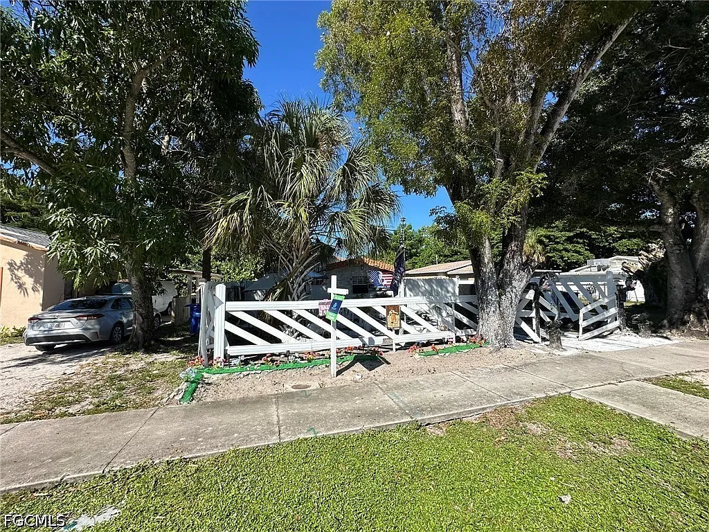 1 bed, 2.0 bath, 500 sqft, $1,390 — Photo 1