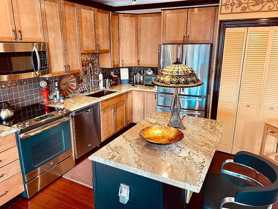 1st image of 4540 Lindell Blvd APT 305