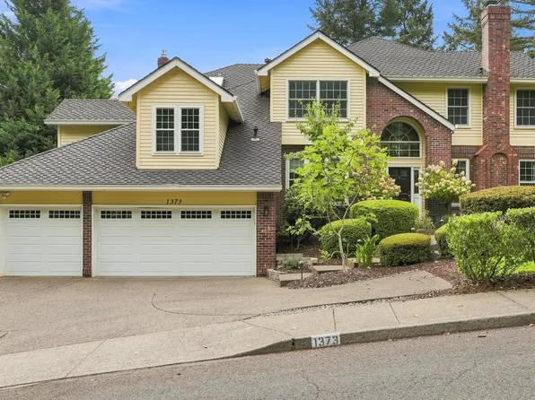 1373 Skye Pkwy, West Linn, OR 97068