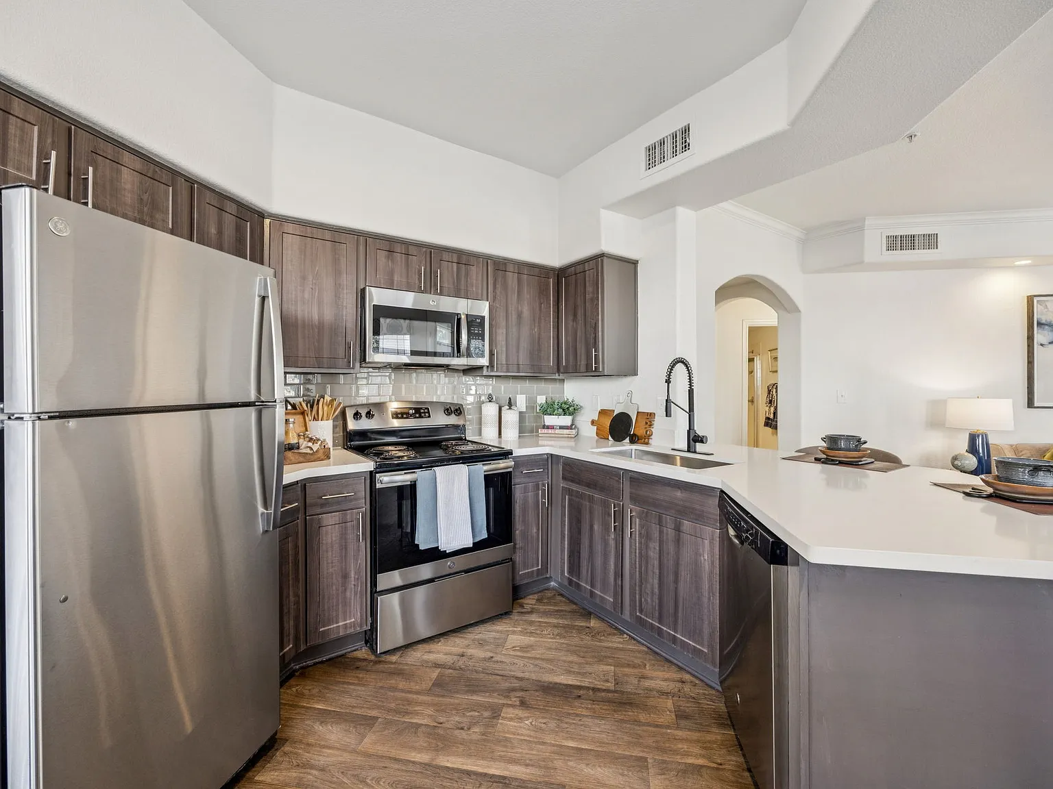 McDermott Place — Photo 2