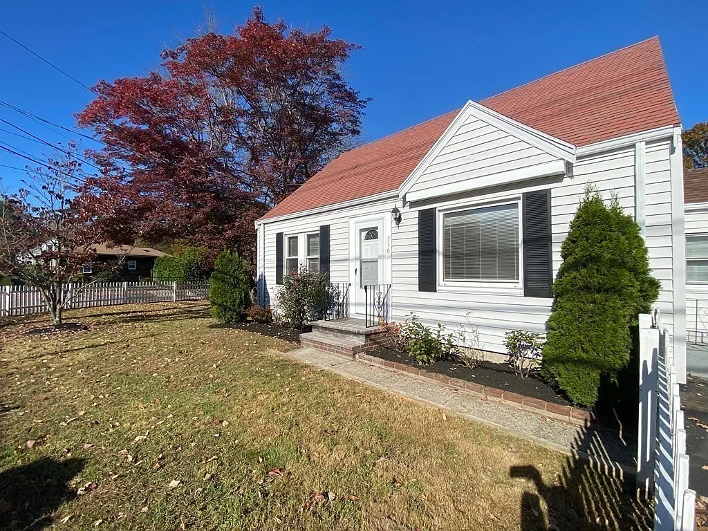 2 bed, 3361 sqft, $2,500 — Photo 1