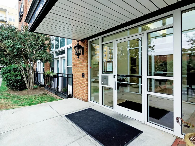 200 S Dawson St #202 — Photo 15