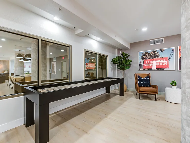 Triana Apartments — Photo 44