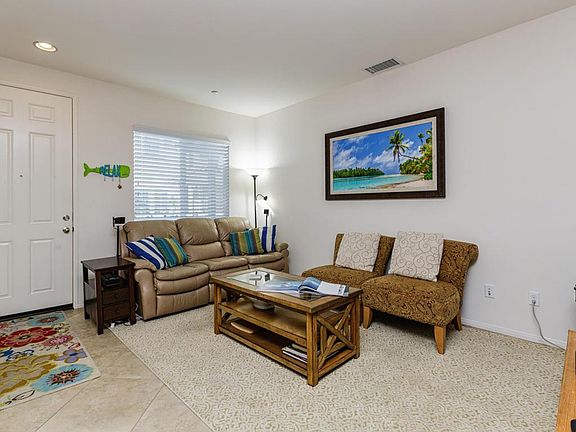 4th image of 756 Ocean Breeze Dr