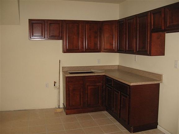 2nd image of 837 E 222nd St