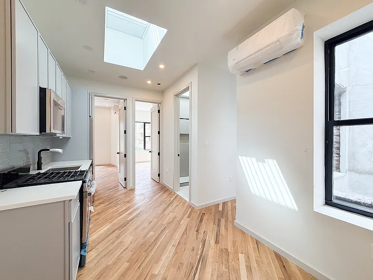 2097 Fulton St #1 — Photo 3