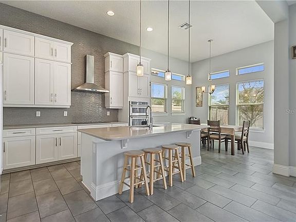 4th image of 8083 Chilton Dr