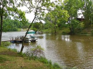 384 Lakeview Dr, Falmouth, KY 41040