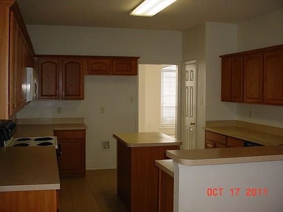 4th image of 1232 Estate Ln