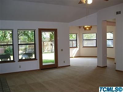 4th image of 1126 N Bollinger St