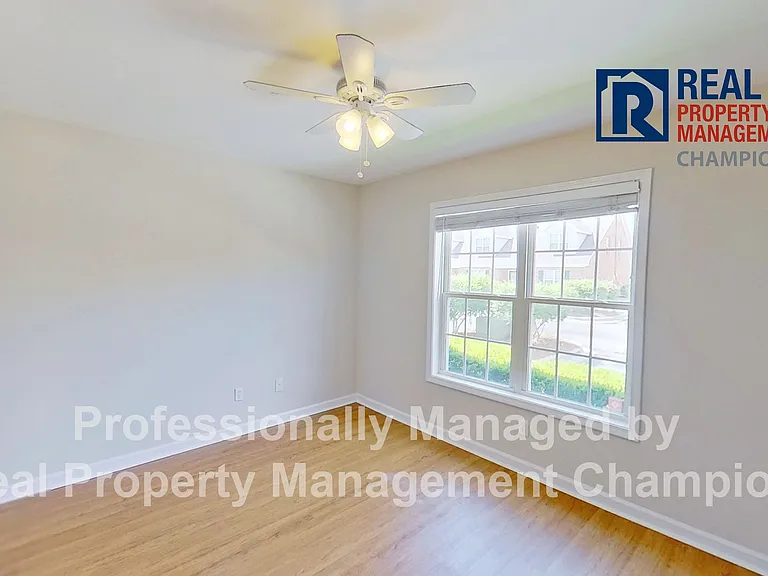 4804 S College Rd #28 — Photo 11