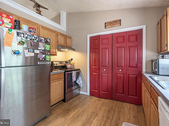 5th image of 26274 Dogwood Dr