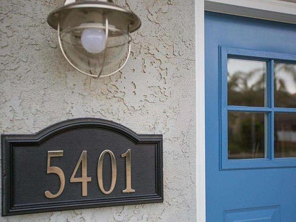 2nd image of 5401 Driftwood St