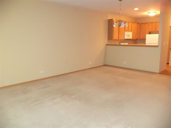 4th image of 1291 Brookdale Dr