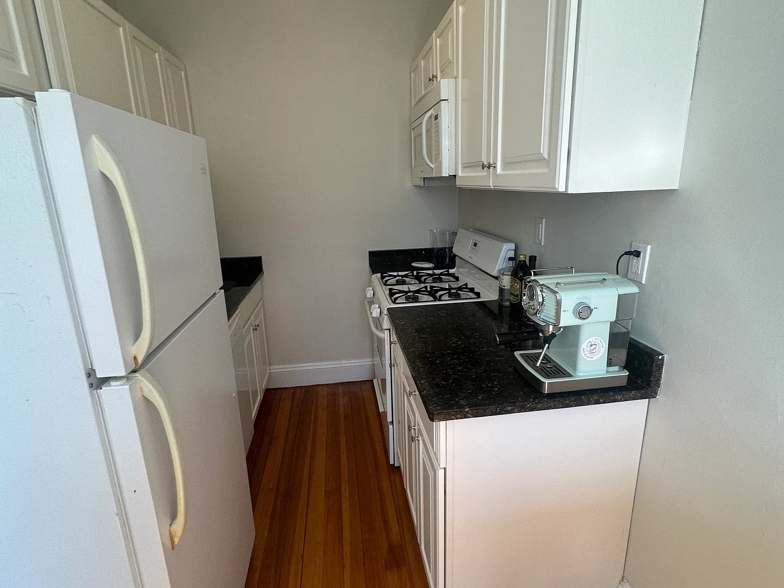 1 bed, $2,700 — Photo 3