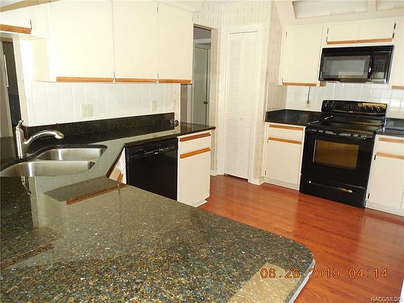 2nd image of 808 N Venturi Ave