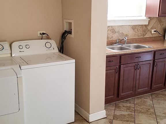 3rd image of 7541 S Essex Ave #2