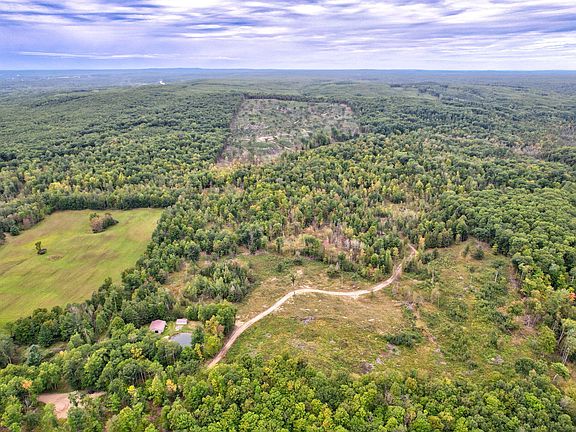 3rd image of 131 N Mud Lake Rd