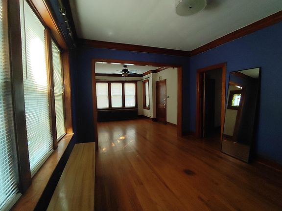 5th image of 4359 S Artesian Ave #F1