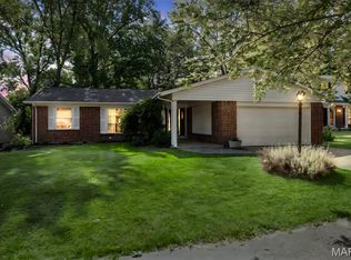 12746 Saddlemaker Ct, Maryland Heights, MO 63043