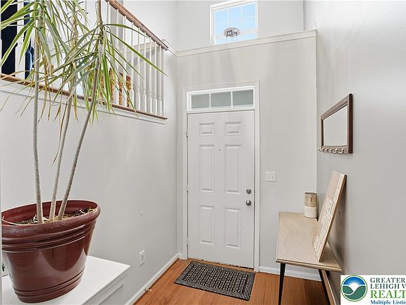 4th image of 5200 Spring Ridge Dr