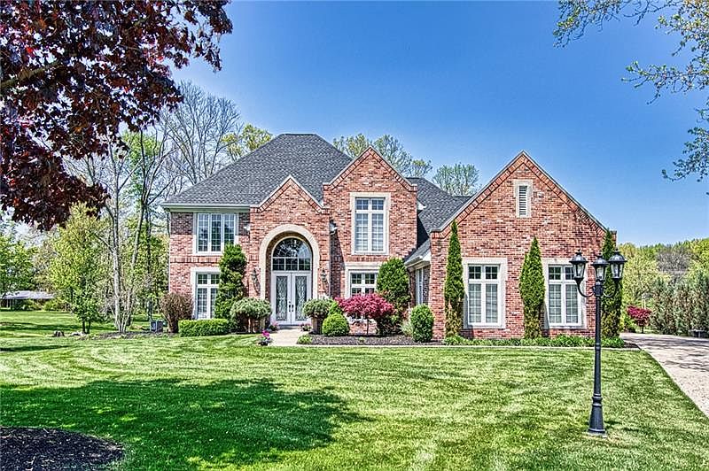 216 Lakevue Dr, Cranberry Township, PA 16066 Zillow