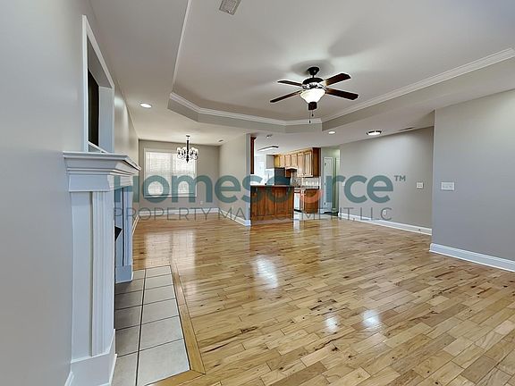 5th image of 244 Chestnut Oak Cir