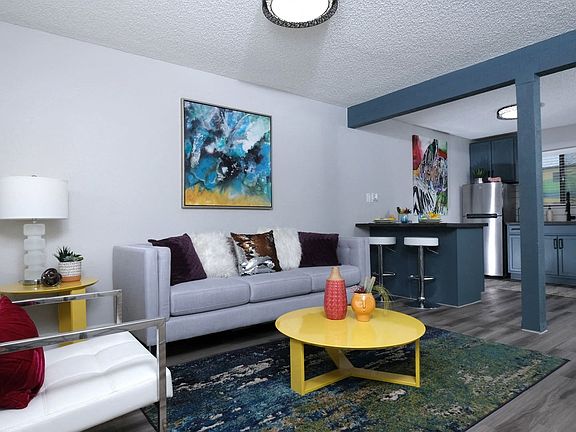 Fusion Apartments - Living Room