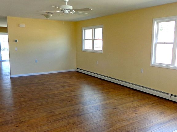 4th image of 17 Montego St