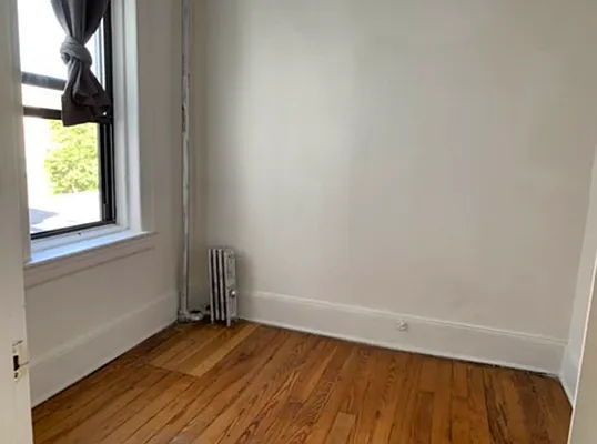 Rented by Space Link Realty | media 11