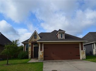 2820 Silver Oak Dr, College Station, TX 77845