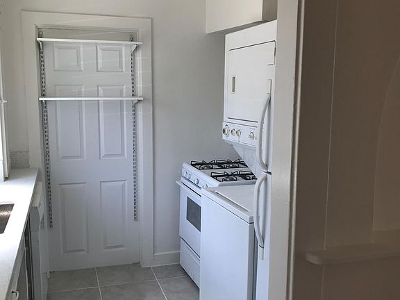 4th image of 3789 Maplewood Ave