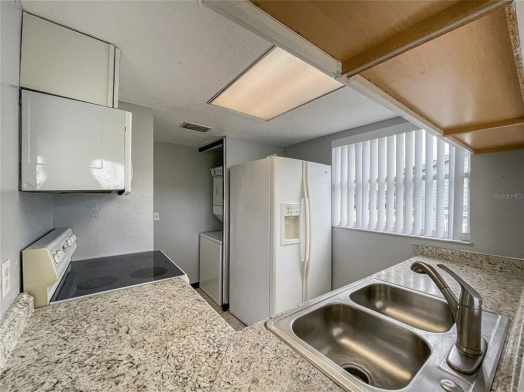 3 bed, 2.0 bath, 1500 sqft, $1,900 — Photo 4