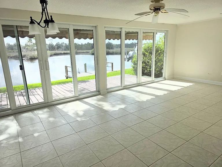 11462 W Bayshore Dr — Photo 8