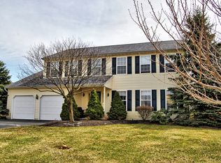 209 Red Maple Ct, Chalfont, PA 18914