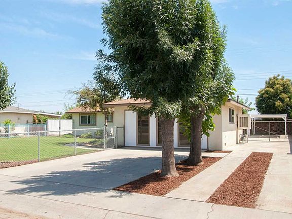 3rd image of 221 E Citrus Dr