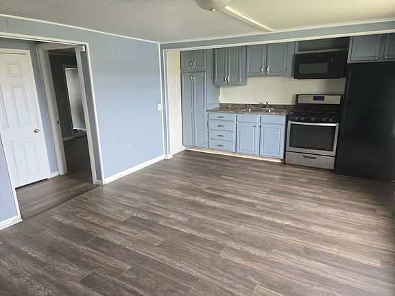 2nd image of 308 E Railroad St APT 2