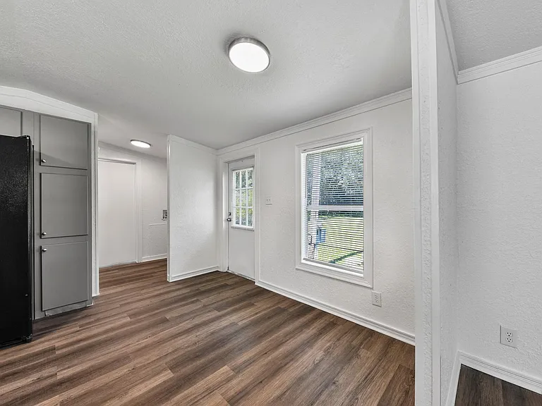 119 McCallman Rd — Photo 9