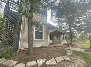 521 E 7th St APT 3, Bloomington, IN 47408