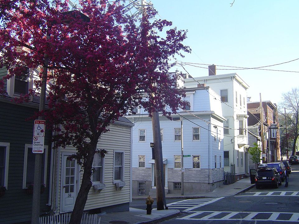 Front from Pearl Street
