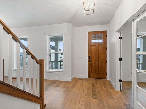 7th image of this home