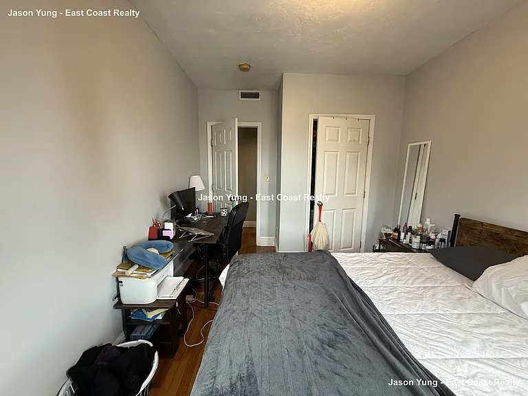 17 Highgate St #8 — Photo 14