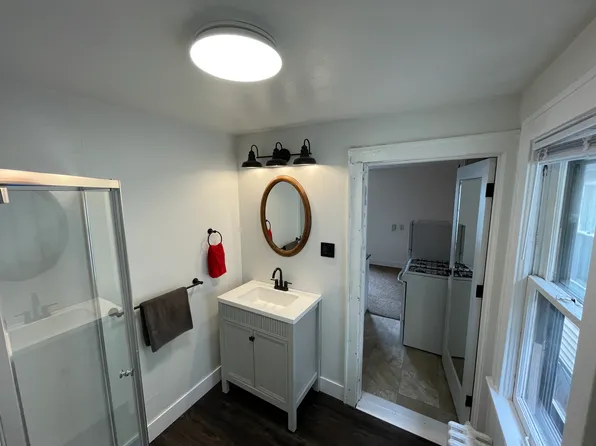 1815 N Astor St, Milwaukee, WI