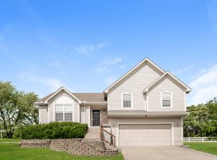 608 Fairway Rd, Belton, MO 64012